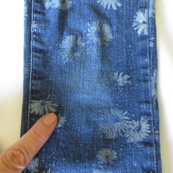 🎉5 For $15🎉 Girl's denim jeggings w flowers SIZE 8 - Picture 6 of 10